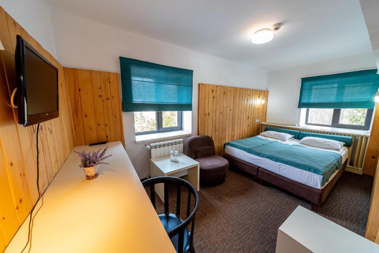 Complex Hotelier Cota O Mie Синая Екстериор снимка