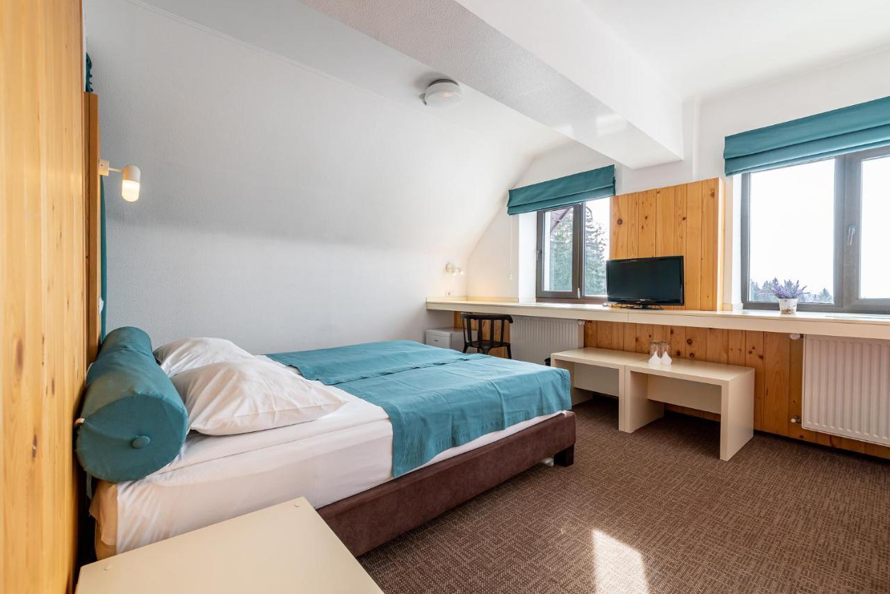 Complex Hotelier Cota O Mie Синая Екстериор снимка
